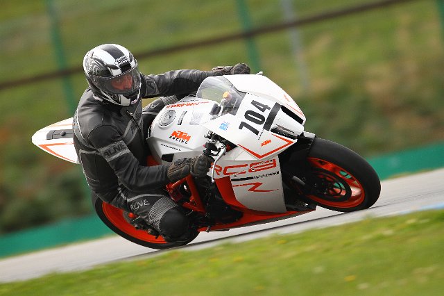 0704-0924MU2-002_704