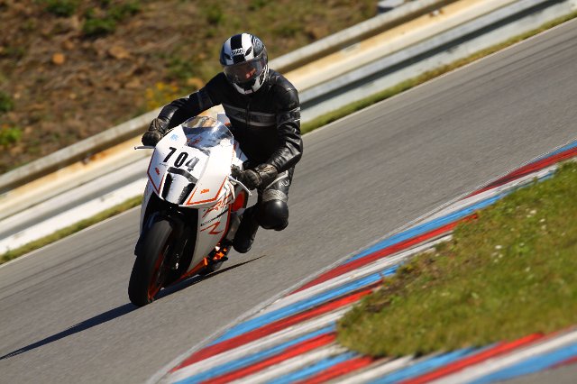 0704-0925MU1-002_704