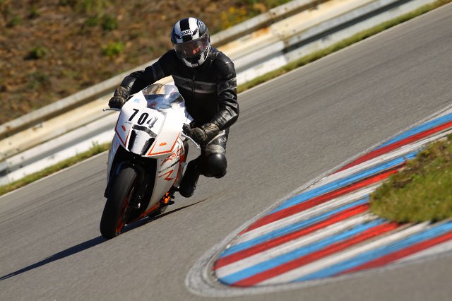 0704-0925MU1-003_704